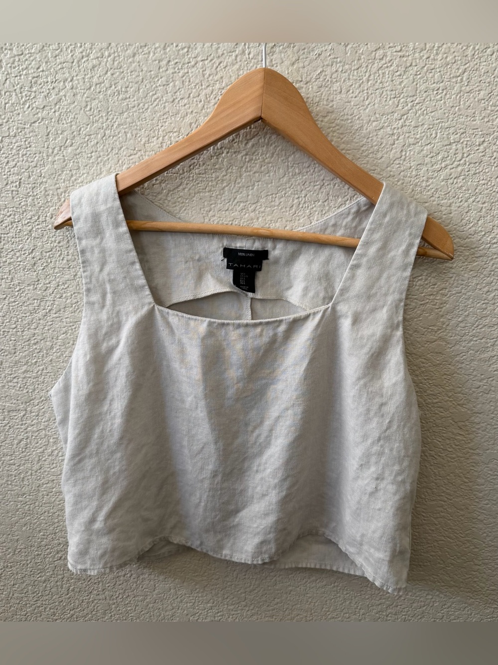 Tahari Women’s Size Large 100% Linen Oat Neutral Boxy Crop Tank